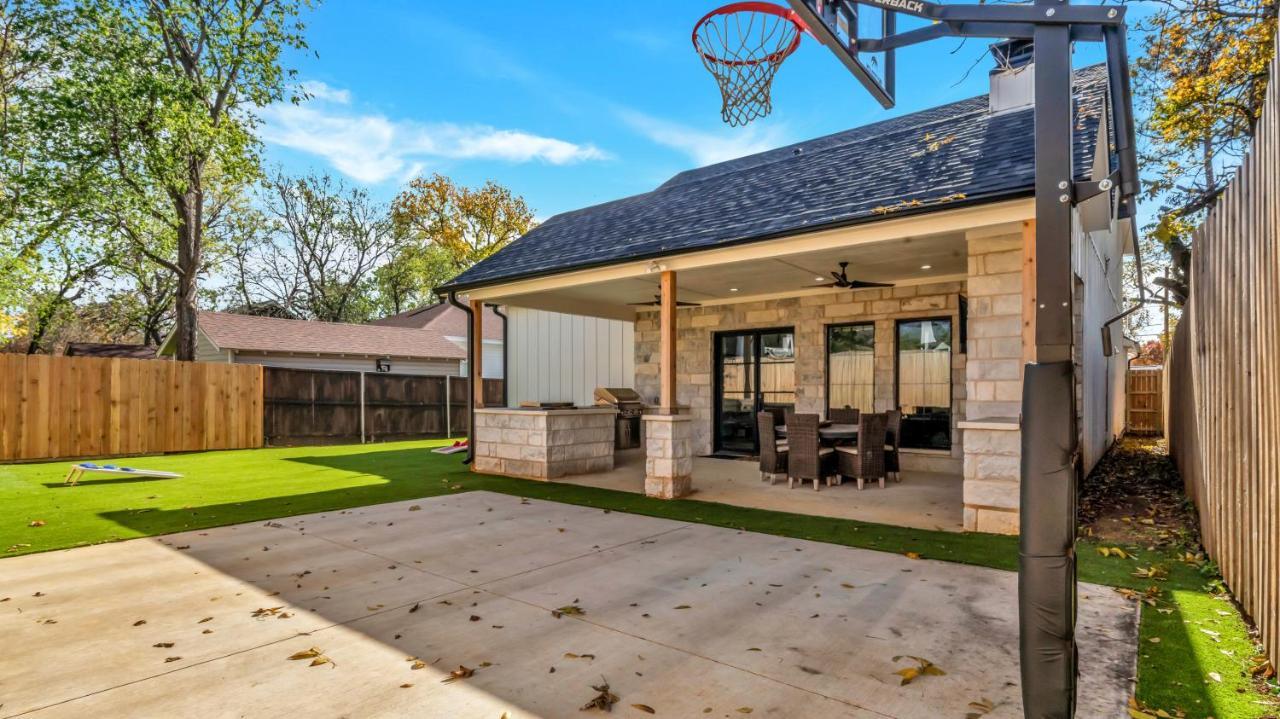 Luxury Gameroom/Basketball Hoop Арлингтон Экстерьер фото